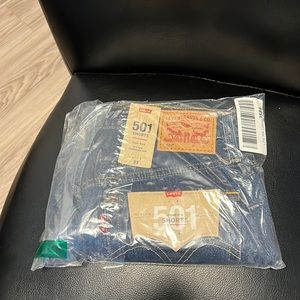 Levi’s 501 brand new